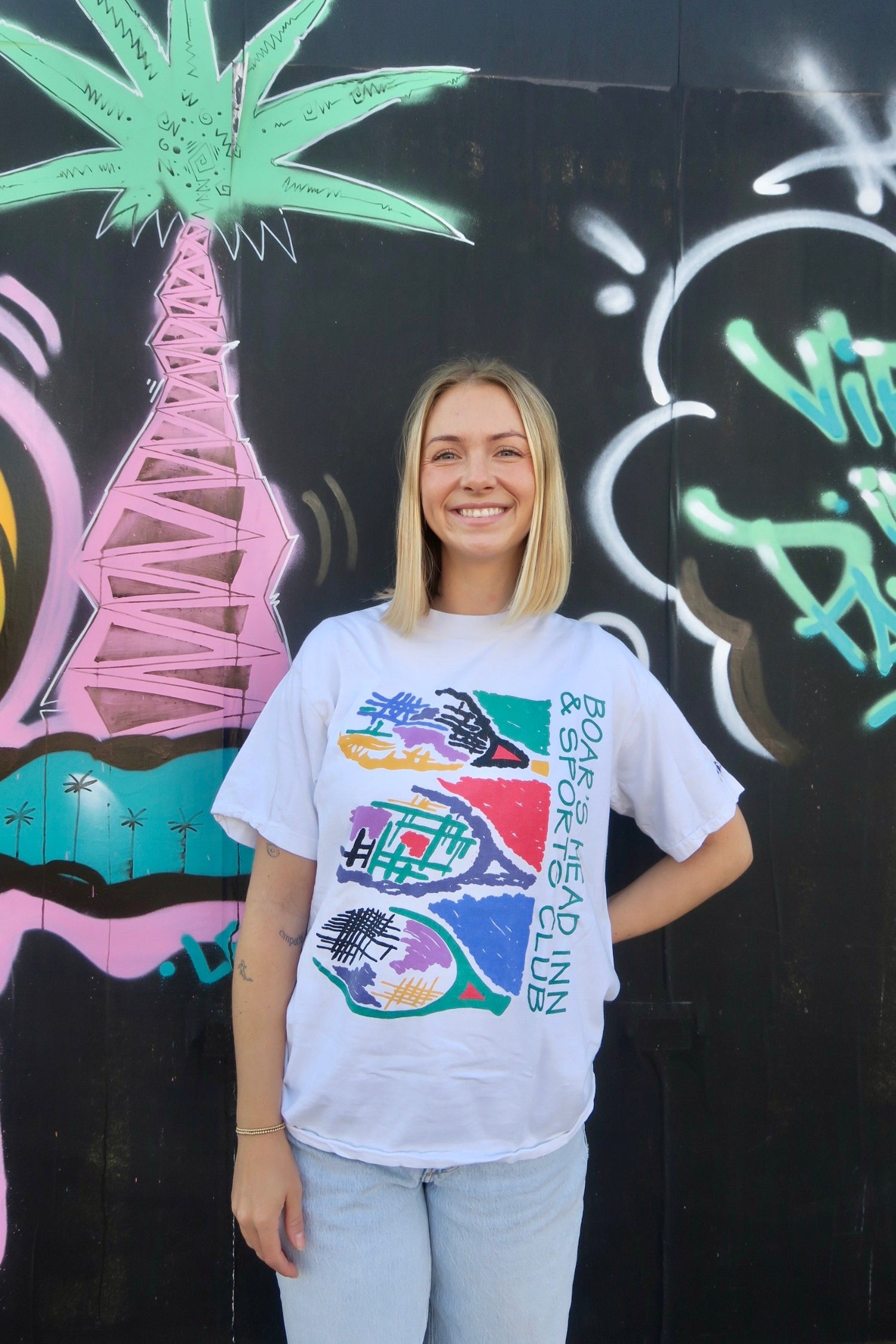 Vintage Boar's Head Inn Roche Tennis Tee- Size Large