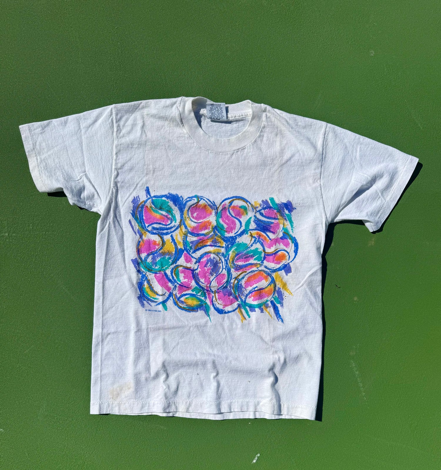 Vintage 1993 Tennis Ball Abstract Art Tee-Size Medium